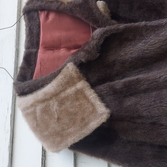 Tudor Faux Fur Teddy Coat, 50s Faux Fur Brown Coat, 60s Swing Coat, - Picture 4 of 8